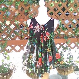 Size medium colorful top